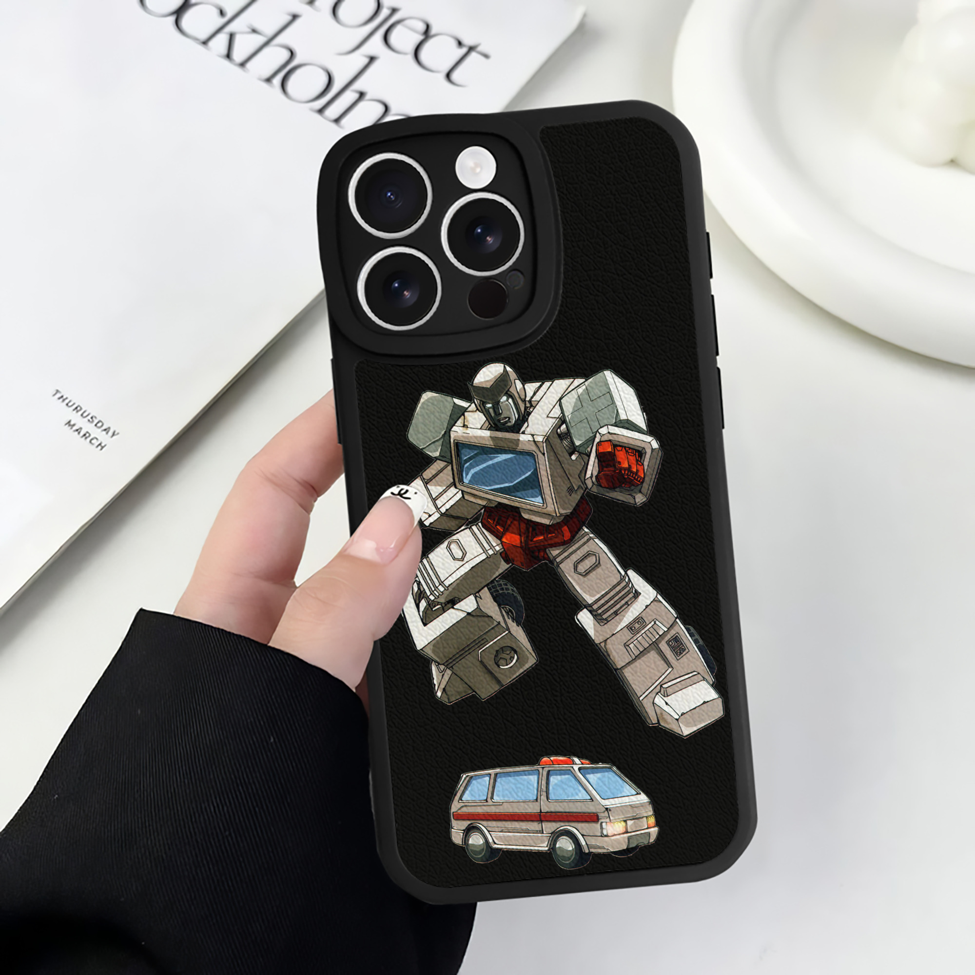 （画像用）  【iPhone 16シリーズ対応】シリコンスマホケース（レザー調） 材質：シリコン